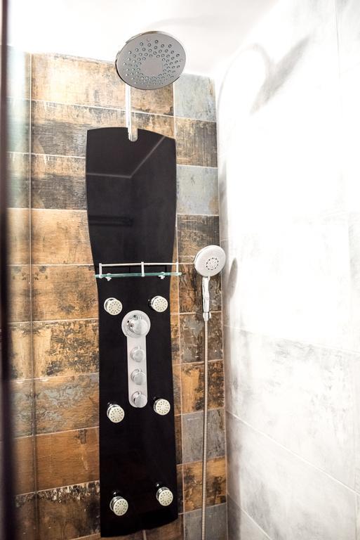 Gazi Divine Apartment Athènes Extérieur photo